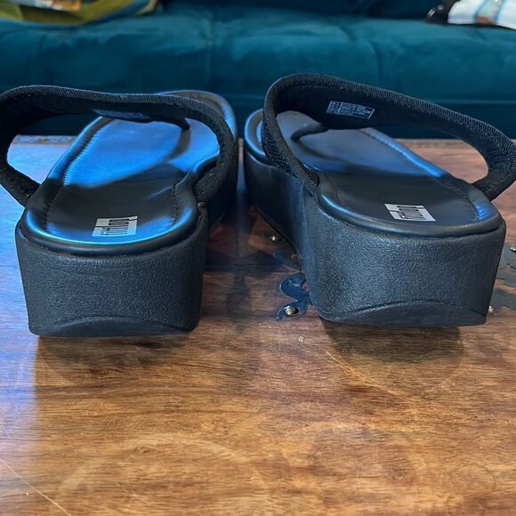 FitFlop Women's Lulu Sleek Straw Raffia Toe-Post Sandal, 11! - Picture 4 of 7